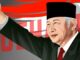 Orde Baru Indonesia (1965-1998): Pertumbuhan ekonomi vs. represi politik. Sebuah analisis kritis tentang paradoks demokrasi di era Soeharto.