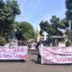 Serikat Mahasiswa Muslimin Indonesia (SEMMI) gelar aksi protes terhadap kinerja PJ Wali Kota Tangerang, Nurdin, terkait dugaan korupsi, kurangnya transparansi Satgas Kawasan Tanpa Rokok, dan fasilitas kesehatan yang belum memadai. Aksi simbolik bakar foto Wali Kota turut dilakukan.