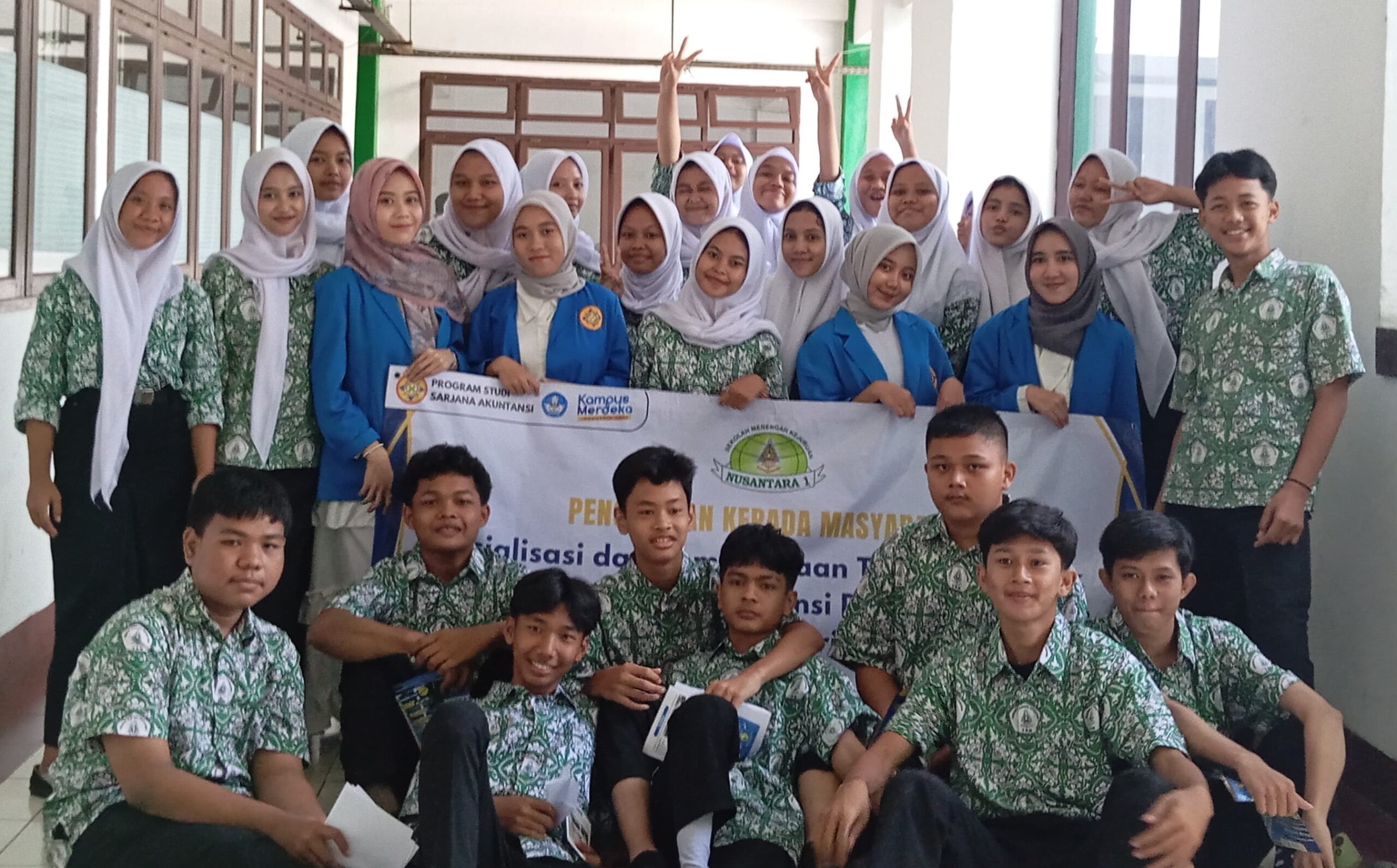 Mahasiswa Program Studi Akuntansi Universitas Pamulang (Unpam) mengadakan kegiatan Pengabdian Mahasiswa kepada Masyarakat (PMKM) di SMK Nusantara 1 Ciputat.