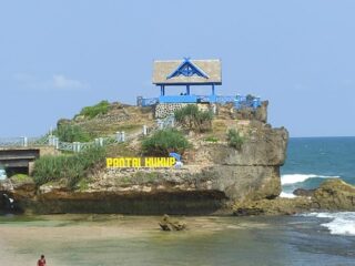 Menjelajahi Keindahan Pantai Kukup: Kenangan Tak Terlupakan di Yogyakarta