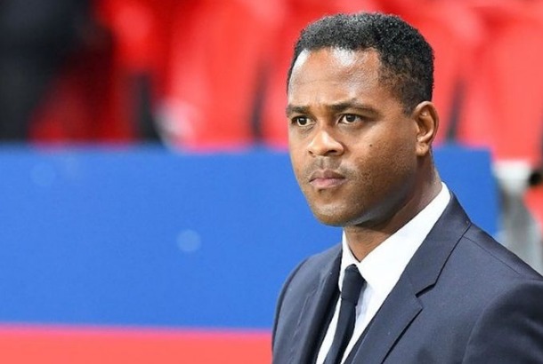 Patrick Kluivert resmi menjabat sebagai pelatih timnas Indonesia, membawa pengalaman dan visi baru untuk sepak bola tanah air.