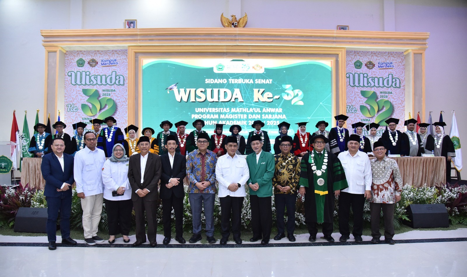 Wisuda ke-32 Universitas Mathlaul Anwar (UNMA) Banten 2025 dihadiri oleh Wakil Menteri Agama, Dr. Romo H. Raden Muhammad Syafii