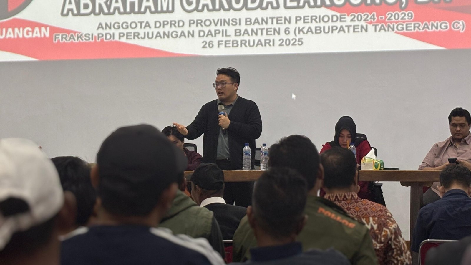 Abraham Garuda Laksono sosialisasikan Raperda Jaminan Sosial Ketenagakerjaan untuk perlindungan pekerja di Banten.