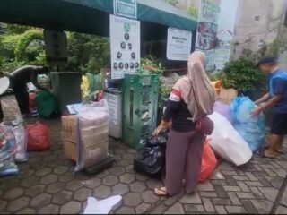 Bank Sampah Kampung Darling: Ubah Sampah Jadi Uang di Tangerang