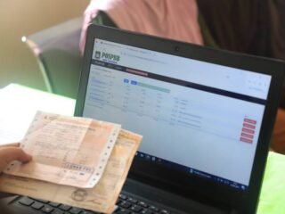 Dapatkan diskon khusus HUT Kota Tangerang! Bayar pajak lebih awal untuk capai target triwulan pertama. Manfaatkan kesempatan ini!