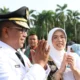 Gubernur Banten Andra Soni diharapkan berkomitmen memberantas korupsi dan menyelidiki kekayaan fantastis lima Kepala Dinas.
