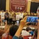 KPU Pandeglang menetapkan Dewi Setiani dan Iing Andri Supriadi sebagai pemenang Pilkada 2024 dengan 67% suara. Mari bersatu!