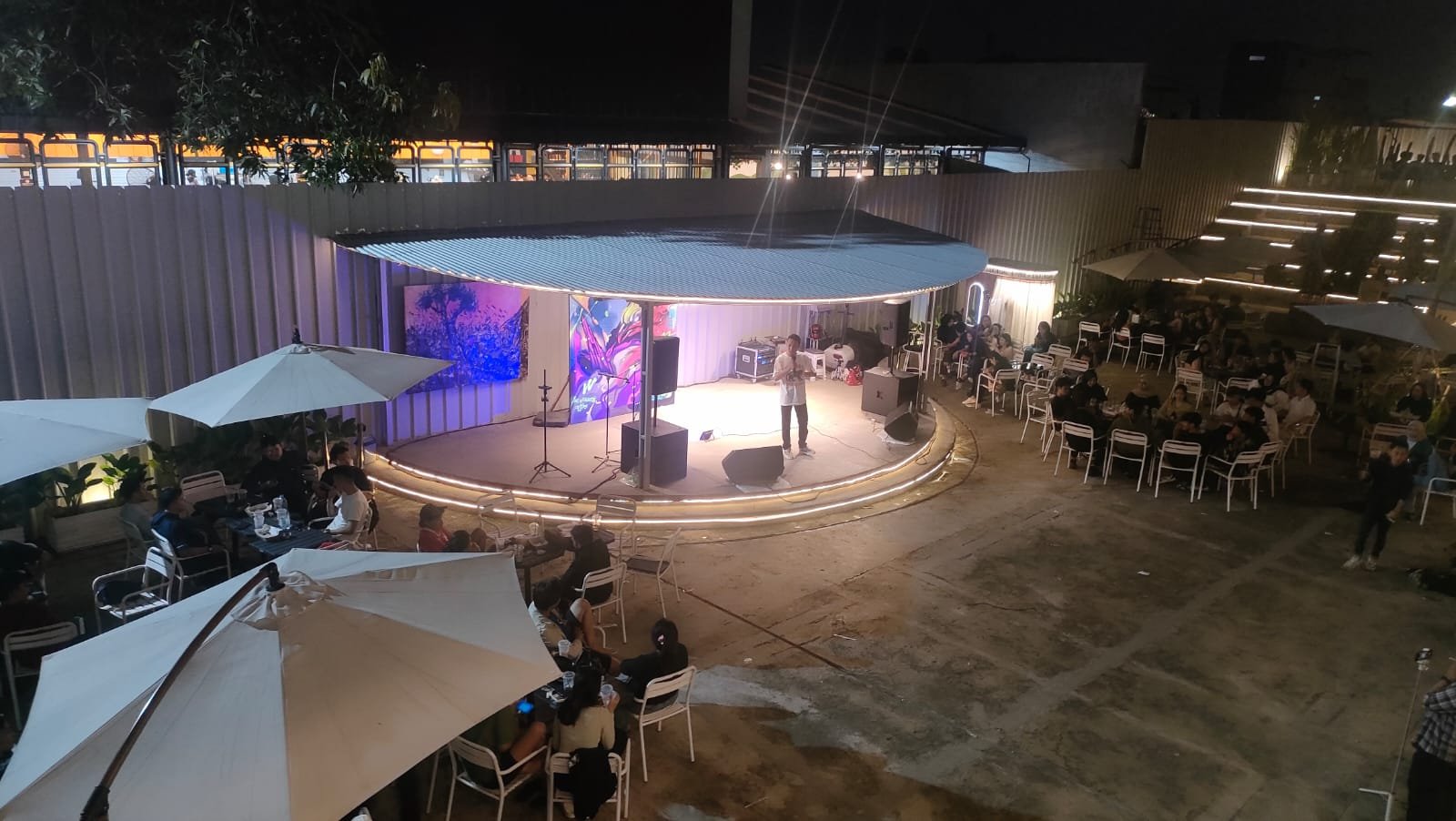 Rayakan Ramadan di Art & Bless Ramadan Fest, 14-16 Maret 2025 di Tangerang. Kreativitas, kebersamaan, dan berbagi untuk sesama!