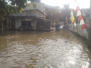 Banjir Melanda Beberapa Kecamatan di Tangerang, Ketinggian Air Capai 60 cm