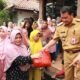 Gerakan Pangan Murah Tangerang menyediakan paket sembako terjangkau Rp35.000 untuk membantu masyarakat selama Ramadan.