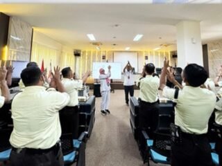 Sosialisasi Hand Hygiene, Etika Batuk, dan Penggunaan APD kepada Seluruh Security RSUD Banten
