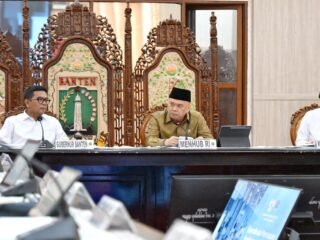 Menteri Perhubungan Bahas Kesiapan Angkutan Lebaran dengan Gubernur Banten