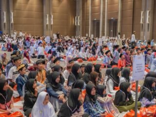 Rayakan Ramadan dengan berbagi berkah melalui santunan untuk 1.000 yatim piatu dan penyandang disabilitas di Tangcity Mall