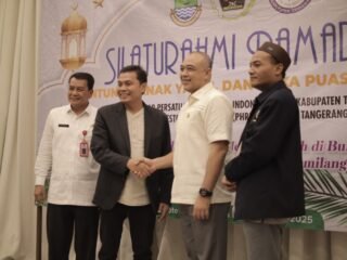 Acara buka puasa bersama PWI Kabupaten Tangerang dan Pemkab, mempererat silaturahmi di bulan Ramadan dengan kehadiran tokoh penting.