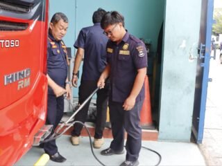 Pemkab Tangerang mulai Ramp Check 46 bus untuk program mudik gratis 2025, memastikan keselamatan dan kelayakan armada