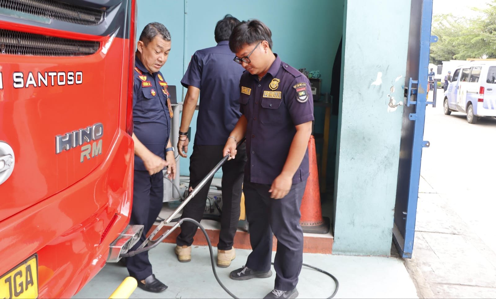 Pemkab Tangerang mulai Ramp Check 46 bus untuk program mudik gratis 2025, memastikan keselamatan dan kelayakan armada