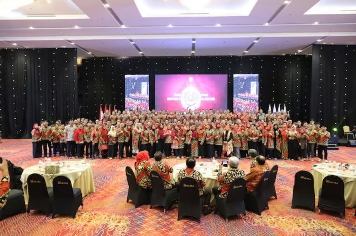 Pelantikan Pengurus DPP IKA UII & DPW Jakarta IKA UII (Sumber : PT Pantau Sumber Berita)