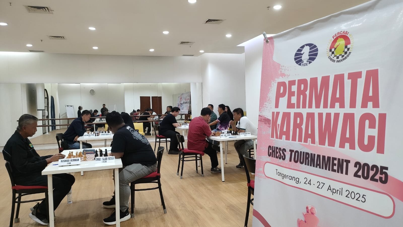Saksikan turnamen catur FIDE Rated di Tangerang, 24-27 April 2025, dengan pecatur senior dari Indonesia dan Malaysia.