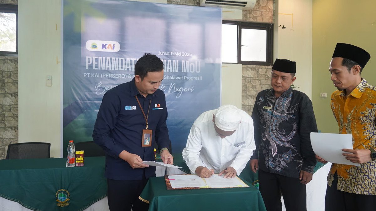 Dukung Mobilitas Santri dan Pengurus Pondok Pesantren (Sumber : PT KAI Daop 8 Surabaya)