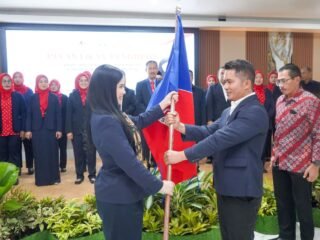 Dilantik oleh Istri AHY, Fitron Nur Ikhsan Nakhodai YJI Cabang Banten