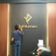 Temukan tips memilih huruf timbul akrilik yang tahan lama untuk branding bisnis Anda. Ciptakan identitas visual yang menarik dan profesional.
