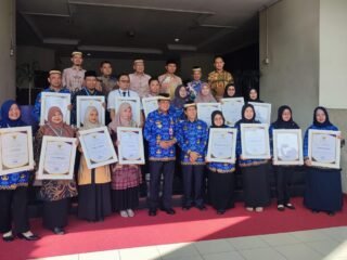 Dewan Pendidikan Beri Penghargaan kepada 15 Kepala Sekolah Inovatif