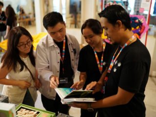 Polapadu 2025 di BINUS University hadirkan pameran karya mahasiswa, menggabungkan seni, teknologi, dan budaya dalam industri kreatif.