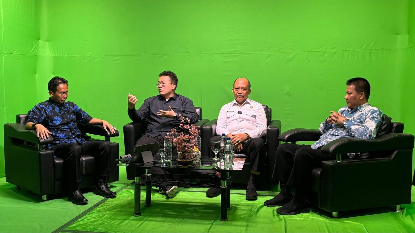 Abraham Garuda Laksono soroti premanisme di Banten, dukung langkah Pemprov dan Polda untuk perbaikan iklim investasi.