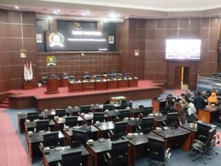 Rapat Paripurna Perubahan KUA-PPAS Kota Serang Molor Hingga Satu Jam Lebih