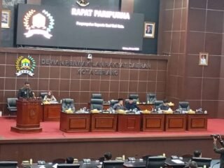Walikota Serang Pertanyakan Puluhan Lurah Tak Hadir Rapat Paripurna Perda Pajak