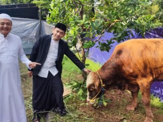 Semangat Berkurban, Sekolah Al-Azhar BSD Salurkan Ratusan Hewan Kurban