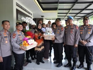 Polda Banten Anjangsana ke Purnawirawan Jelang Hari Bhayangkara ke-79