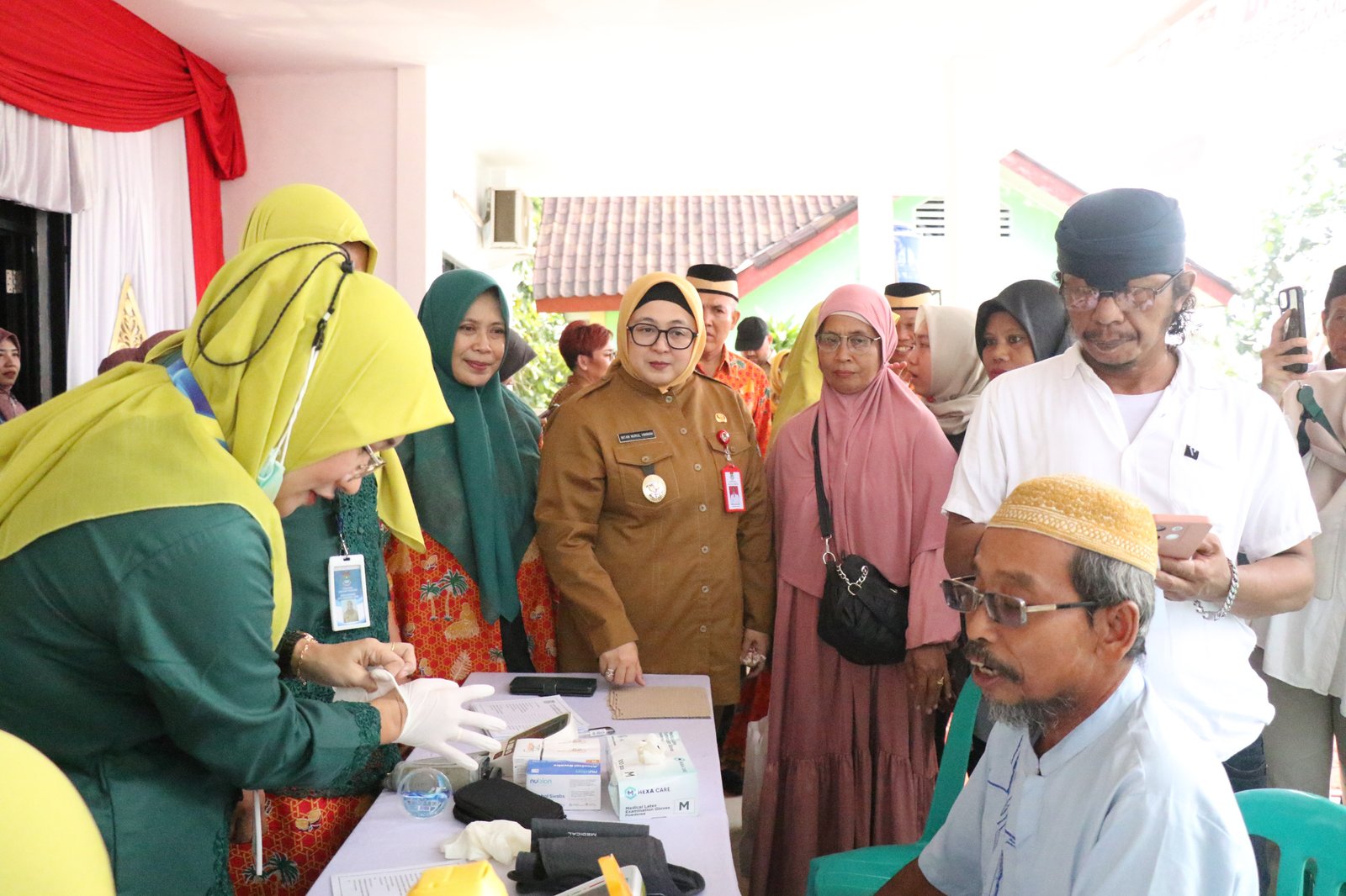 Wabup Tangerang canangkan inovasi Desa Bebas Tuberkulosis di Desa Taban sebagai langkah nyata eliminasi TBC 2030 melalui skrining massal.