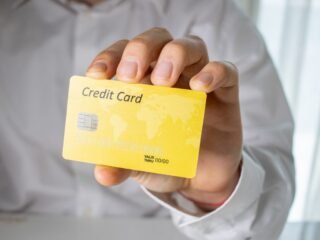 4 Alasan Kartu Kredit Tetap Lebih Unggul Dibanding Skema Paylater