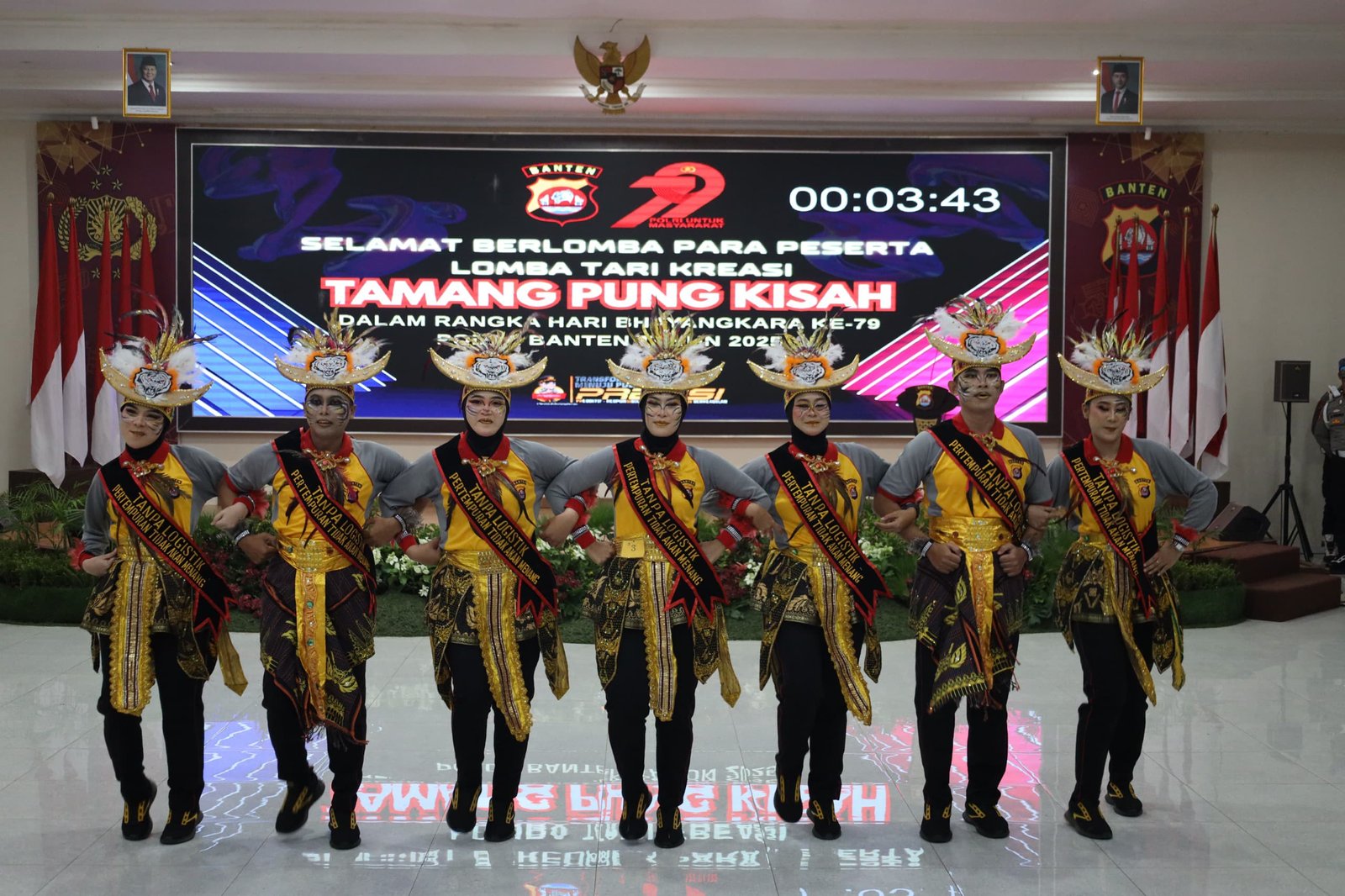 Polda Banten gelar lomba tari kreasi sambut Hari Bhayangkara ke-79, hadirkan 32 tim untuk tampilkan bakat seni dan semangat kebersamaan.