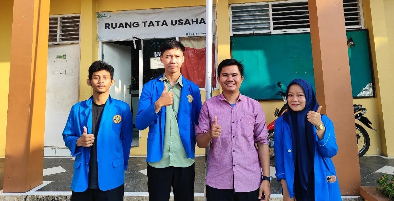 Mahasiswa Unpam rancang sistem absensi guru berbasis QR Code di SMK Syadam, hadirkan solusi digital praktis dan efisien untuk sekolah.