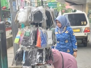 Penertiban Pedagang Liar di Pasar Ciputat Terus Digaungkan, Lurah Cipayung Turun Tangan