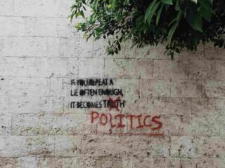 Politik Identitas di Indonesia: Antara Representasi dan Ancaman Disintegrasi