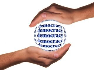 Dilema Demokrasi Kontemporer dan Solusinya