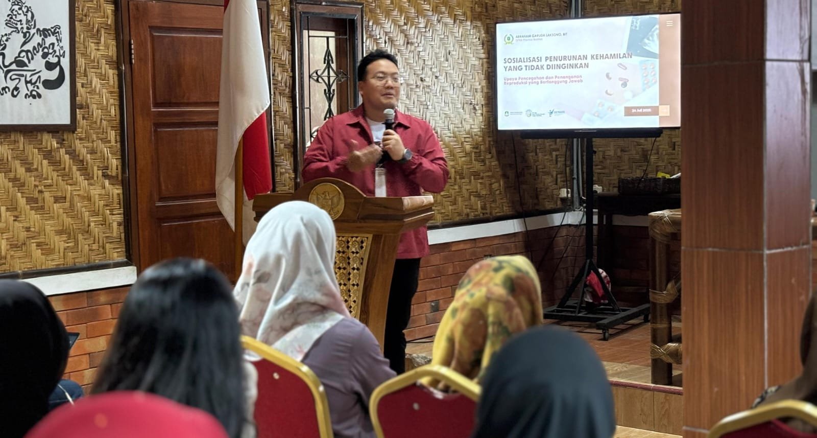 Abraham Garuda Laksono dan DP3AKKB galakkan sosialisasi penurunan KTD di Kabupaten Tangerang untuk edukasi kesehatan reproduksi.