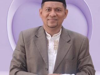 Bulan Muharram, bulan suci penuh berkah. Tingkatkan ibadah, puasa, dan amal kebaikan untuk meraih keutamaan Allah.