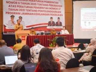 Disnaker Kabupaten Tangerang dorong kepatuhan program JKP bagi pekerja formal dan informal melalui sosialisasi dan fasilitasi aturan.