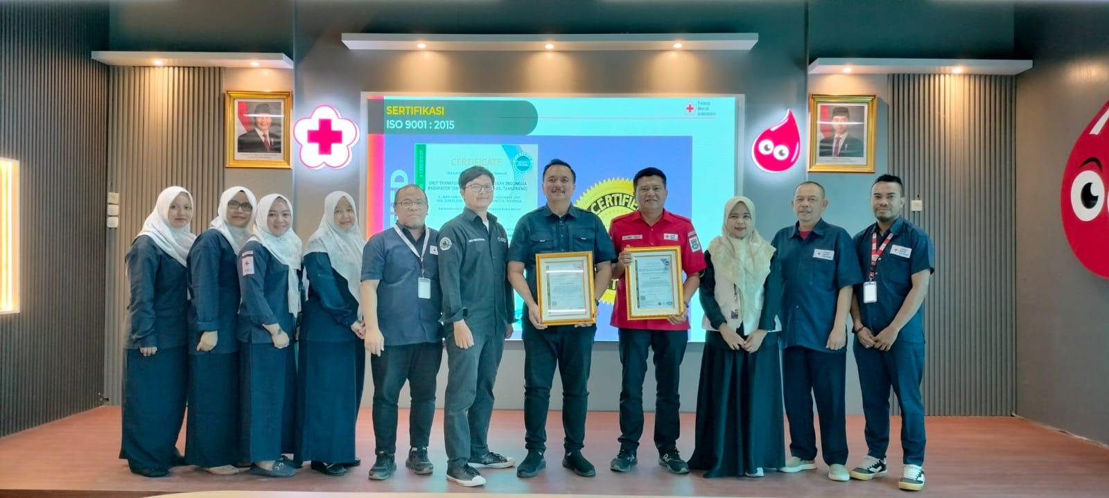 PMI Kabupaten Tangerang berhasil mempertahankan dua sertifikat ISO internasional untuk mutu layanan dan keamanan data donor darah.