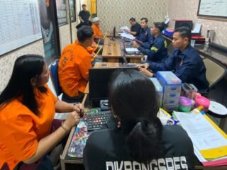 Polda Banten ungkap kasus prostitusi terselubung di Rajeg, amankan lima pelaku dan sejumlah korban, termasuk remaja berusia 17 tahun.