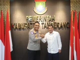 Kapolresta Tangerang silaturahmi ke Bupati, bahas sinergi ketahanan pangan, keamanan wilayah, dan penguatan kerja sama lintas lembaga.