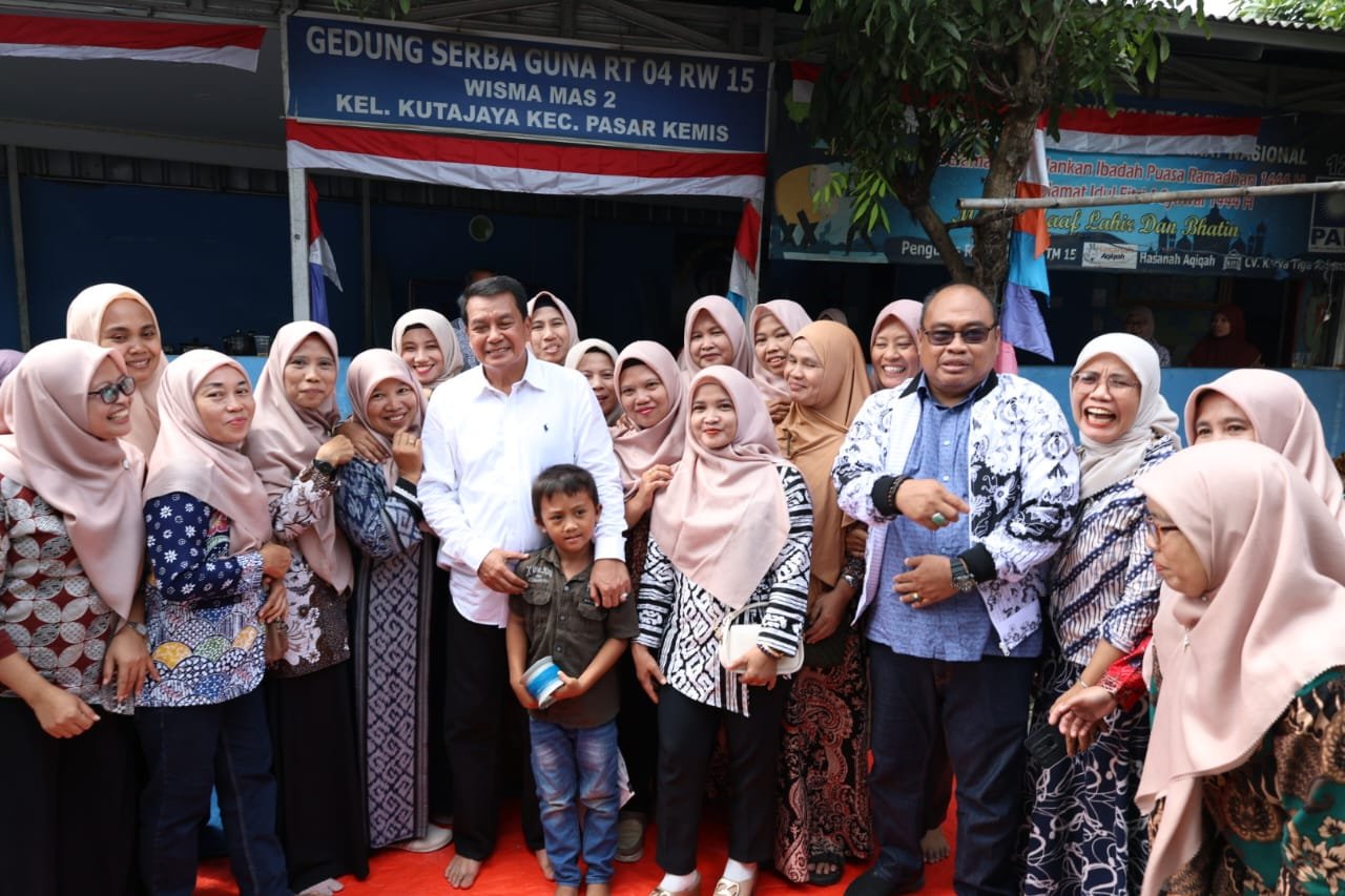 Bupati Tangerang temui warga Kutajaya, bahas penanganan banjir, pembangunan infrastruktur, dan dukungan pendidikan gratis.