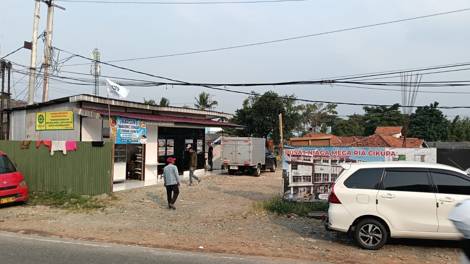 DTRB Kabupaten Tangerang hentikan sementara proyek Pusat Niaga Mega Ria Cikupa karena belum kantongi izin lengkap seperti site plan dan PBG.