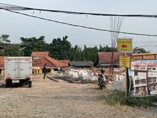 Pengembang Mega Ria Cikupa hentikan aktivitas proyek usai terima SP4B dari DTRB Tangerang, sambil menunggu proses perizinan rampung.