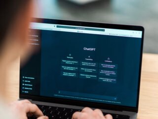 Fitur Study Mode di ChatGPT resmi dirilis. Hadirkan cara belajar interaktif, adaptif, dan efektif untuk semua kalangan pembelajar digital.