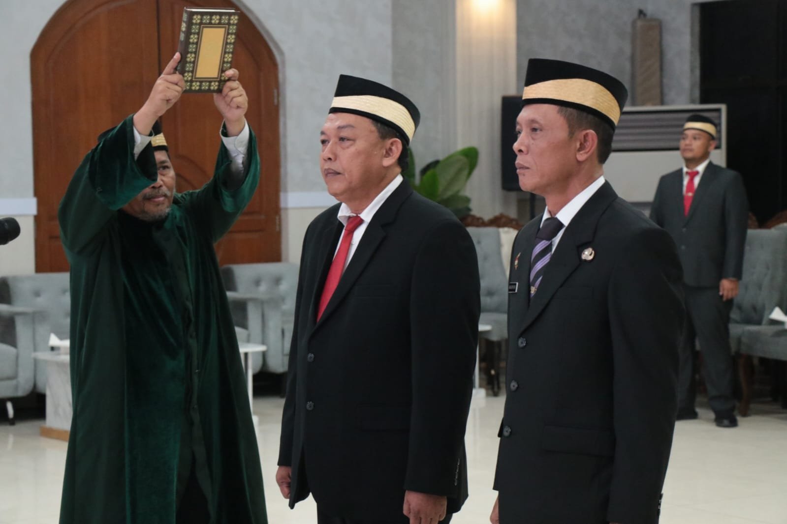 Bupati Tangerang lantik 15 pejabat eselon II, dorong reformasi birokrasi, sinergi lintas sektor, dan peningkatan pelayanan publik.